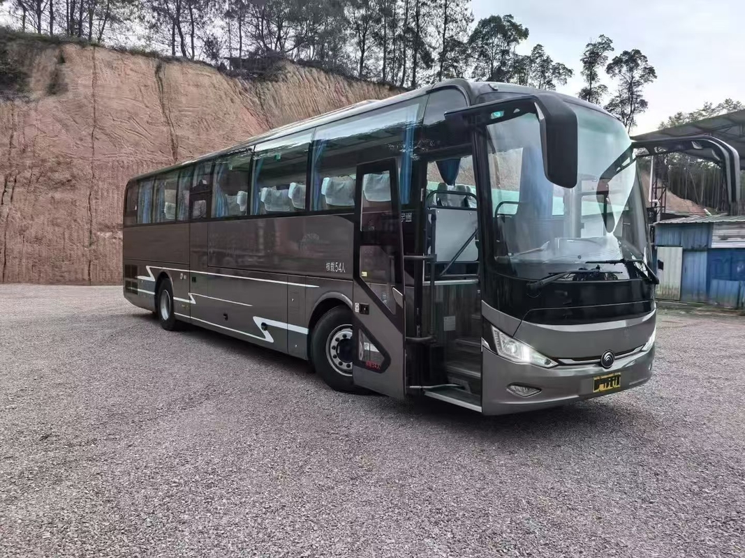 ZK6127 Yutong Used Passenger Bus 2023 54-Seater 2+3 Layout One Door Left-Hand Drive Luxury Bus