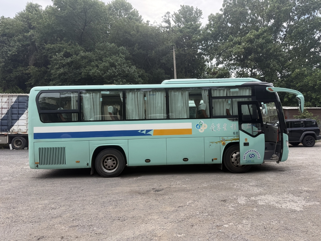 53 Seats 2023 Year Used Yutong Bus ZK6906 Diesel Engine RHD LHD Driver Steering No Accident