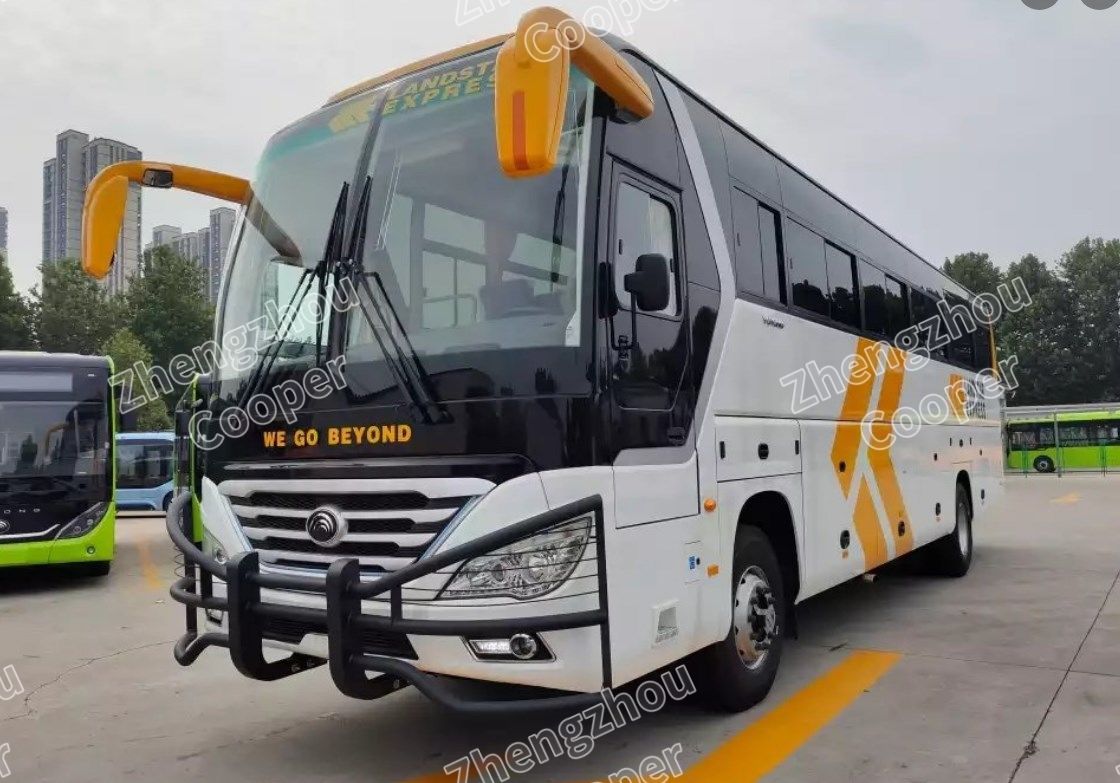 ZK6120D Yutong Brand new Passenger Bus 2025 67-Seater 2+3 Layout Two passenger  Door and 1 Driver's Door Right-Hand Drive Luxury Bus