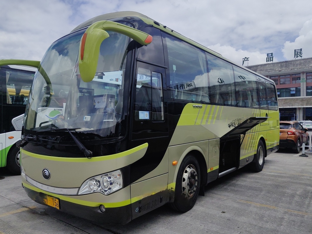 38 Seats 2021 Year Used Yutong Bus ZK6908 Diesel Engine RHD LHD Driver Steering Luxury Bus