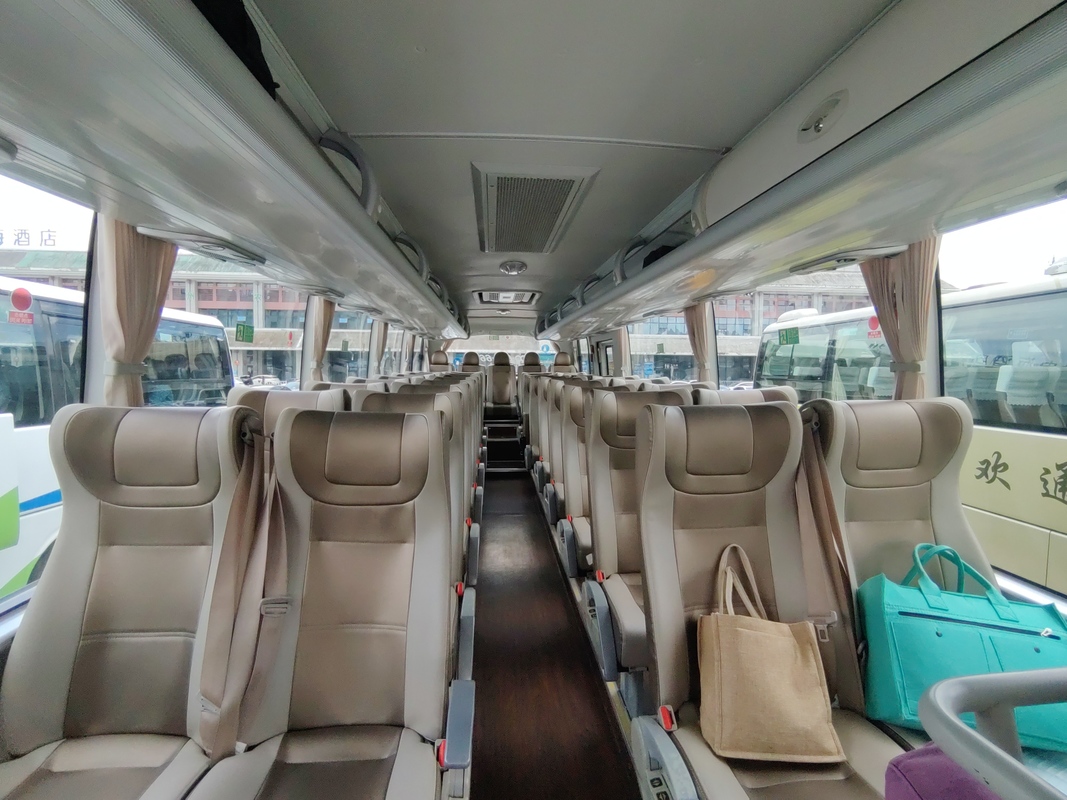 38 Seats 2021 Year Used Yutong Bus ZK6908 Diesel Engine RHD LHD Driver Steering Luxury Bus