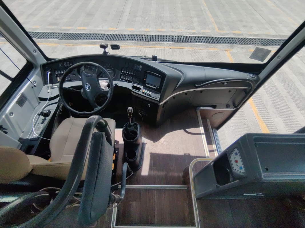 38 Seats 2020 Year Used Yutong Bus XMQ6901 Diesel Engine RHD LHD Driver Steering Luxury Bus
