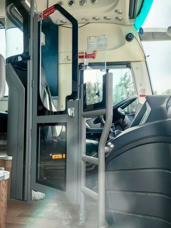 Used Diesel Foton Bus 50 Seater Leafspring Commuter School Airport Church Coach Buses