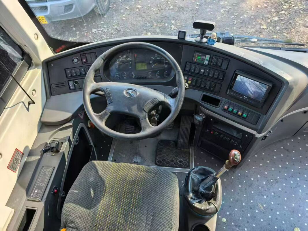 Used Kinglong Bus 39 Seater Luxury Leafspring Suspension Yuchai Engine School Tour Intercity Coach