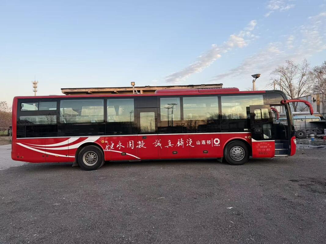 Coach Bus Second Hand Yu-tong ZK6121 Yuchai 330hp LHD/RHD Leaf Spring 65 Seats  Luxury Transport With Air Condition
