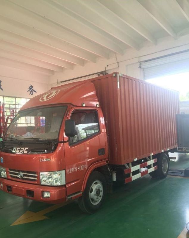 Dongfeng Duolika Used Dump Truck 2014 Year Made With 4×2 Drive Mode And JM Engine