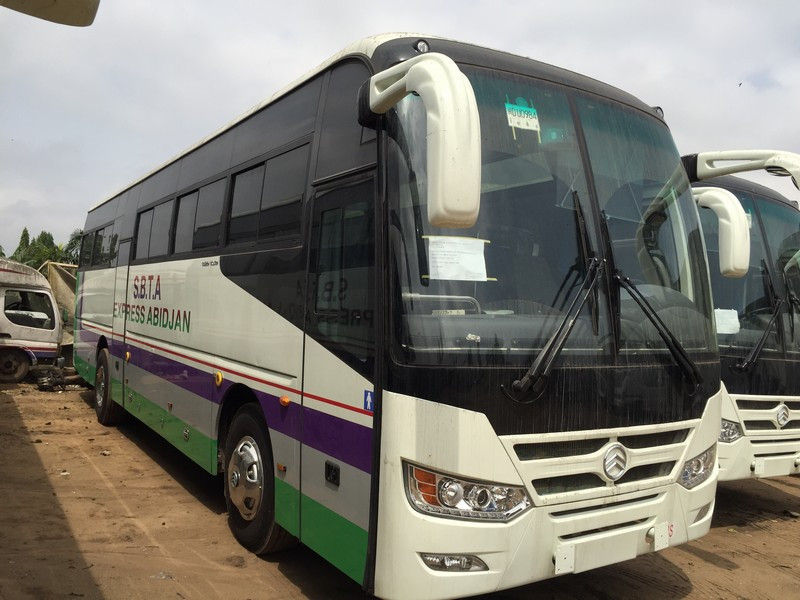 2011 Year 48 Seats Used Passenger Coaches Golden Dragon Brand 300HP Power