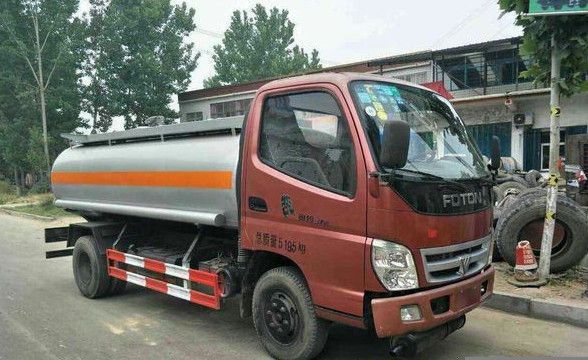 Diesel Used Fuel Trucks 5 Tons - 16 Tons Loading Capacity With Different Brand Chassis