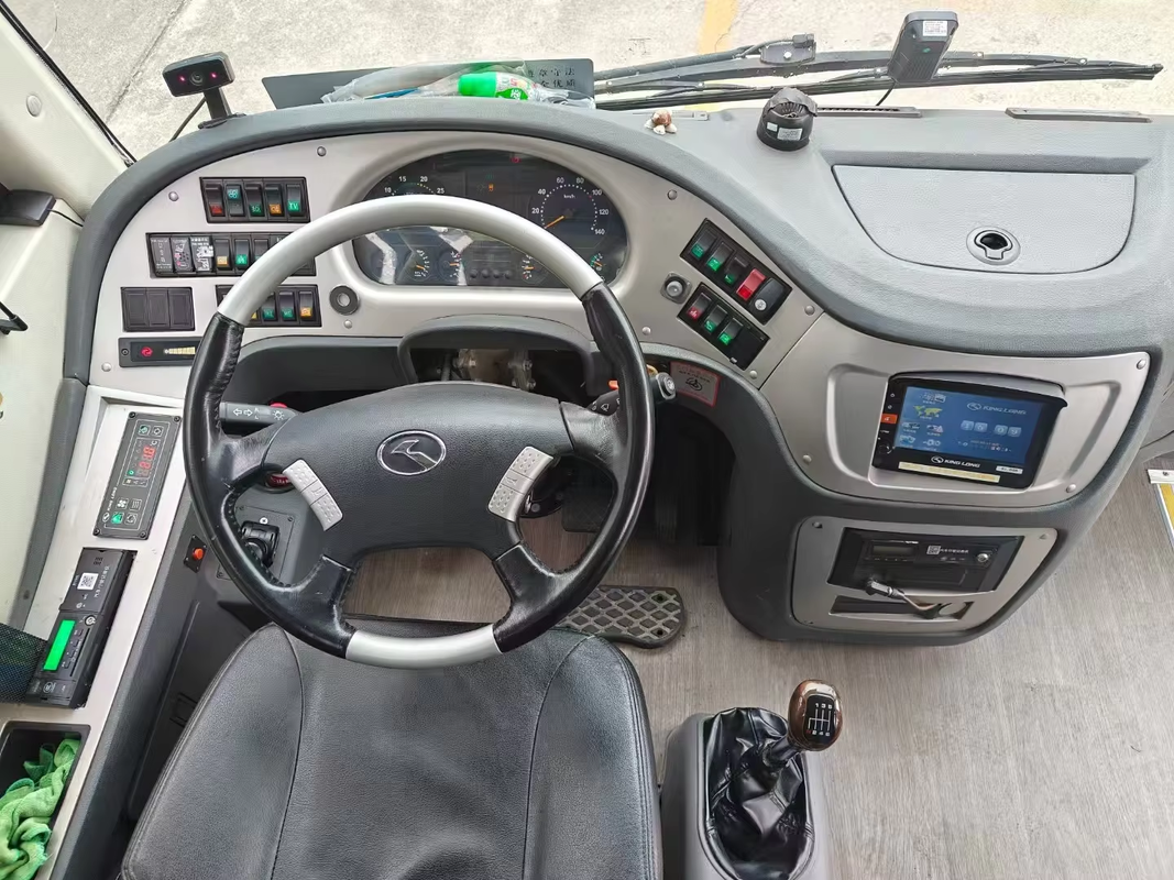 Used XMQ6898 Certified Pre-owned 38-Seater Coach LHD Well-Maintained Cost-Effective Bus