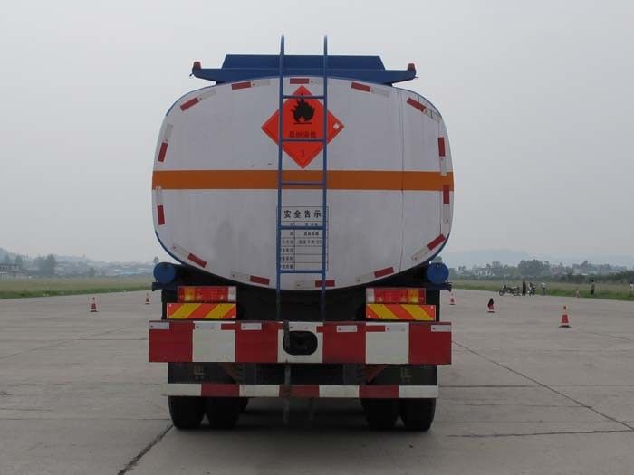 6×4 Drive Mode Used Oil Tanker 18 M3 Volume With Air Conditioner 78 Km/H Max Speed