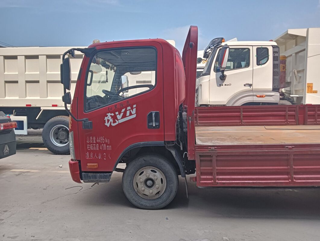 Good Condition Secondhand FAW Jiefang 4x2 LHD 4.2m Flatbed Cargo Truck for Urban Goods Transportation