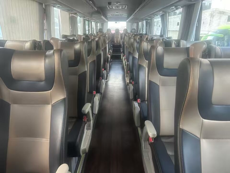 Used yutong 6122 54 Seats Coach Bus Weichai Diesel Engine Used Tour Passenger Bus for Africa