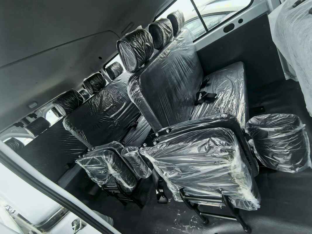 Wuling Yangguang EV, electric minibus, 9 seater electric passenger van, pure electric shuttle bus, light electric bus, LHD electric microbus