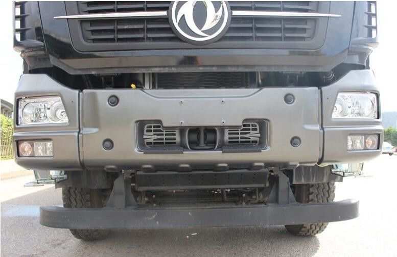 8x4 Drive 420HP Euro IV / V Used Work Trucks With Dongfeng Cummins Engine