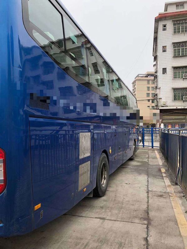 2014 Year Used Yutong Buses 61 Seats One Layer And Half With Bright Color