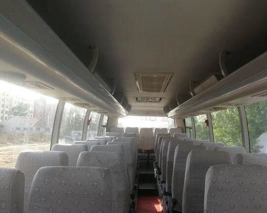Diesel AC Higer Used Coach Bus 2011 Year 39 Seats 8.5m Length 8400kg