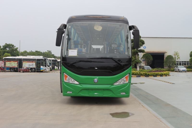 Green Used Coach Bus Diesel 49 Seat Long Tour Bus LHD Equipped A / C Very New 2018 Year