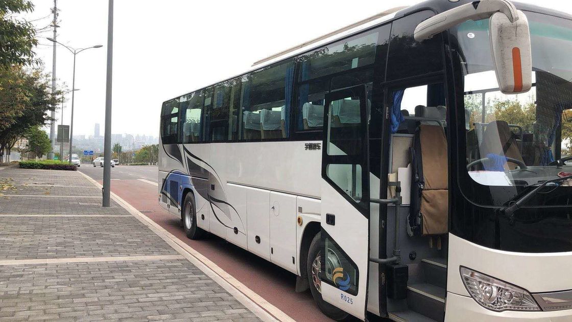 White Color 11m Length Used Yutong Coach Bus 51 Seats Yuchai Engine 2016 Year