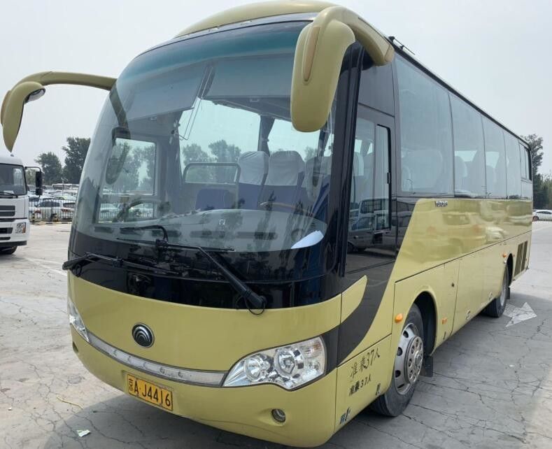 2017 Year Used Commercial Bus / ZK6888 37 Seats Used Coach Bus 8774mm Bus Length