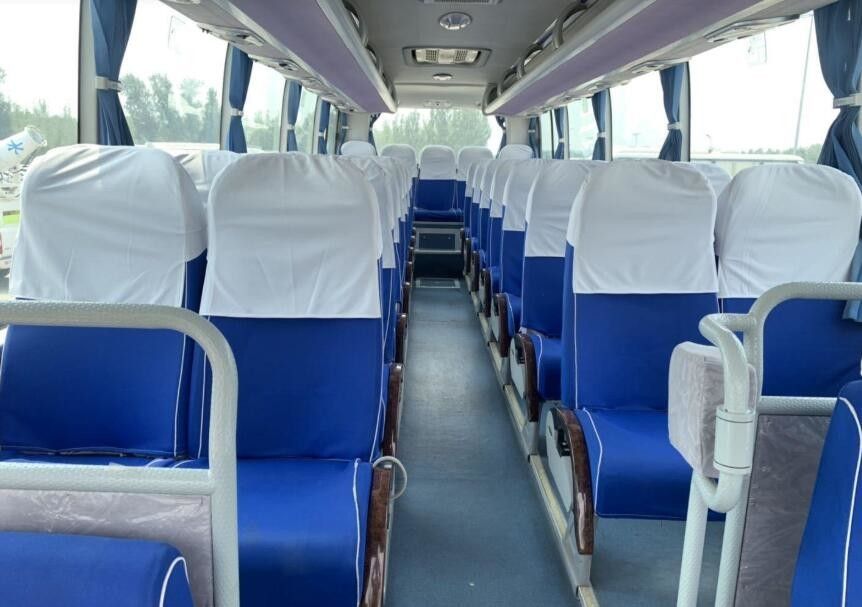 2017 Year Used Commercial Bus / ZK6888 37 Seats Used Coach Bus 8774mm Bus Length