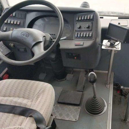 70 Seats LHD Used Yutong Buses CNG Urban City Bus 19000KM Mileage Tourist Coach Bus