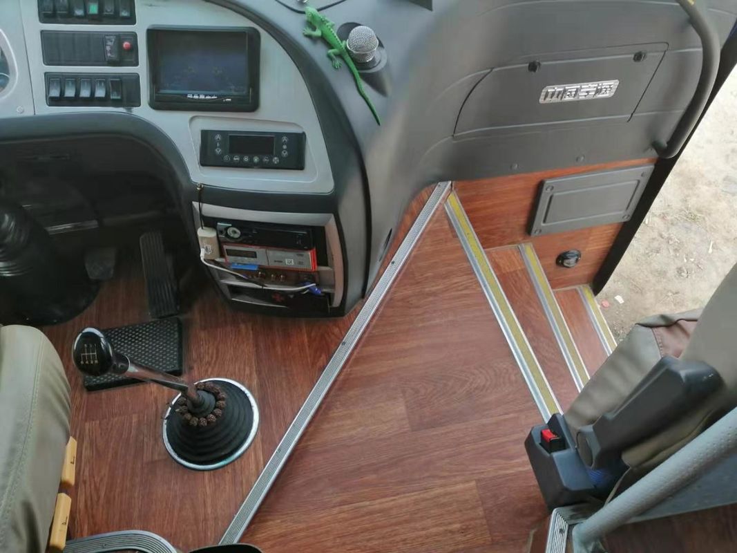 ZK6908 Model Diesel Fuel Used Yutong Buses 2015 Year 39 Seats Optional Color