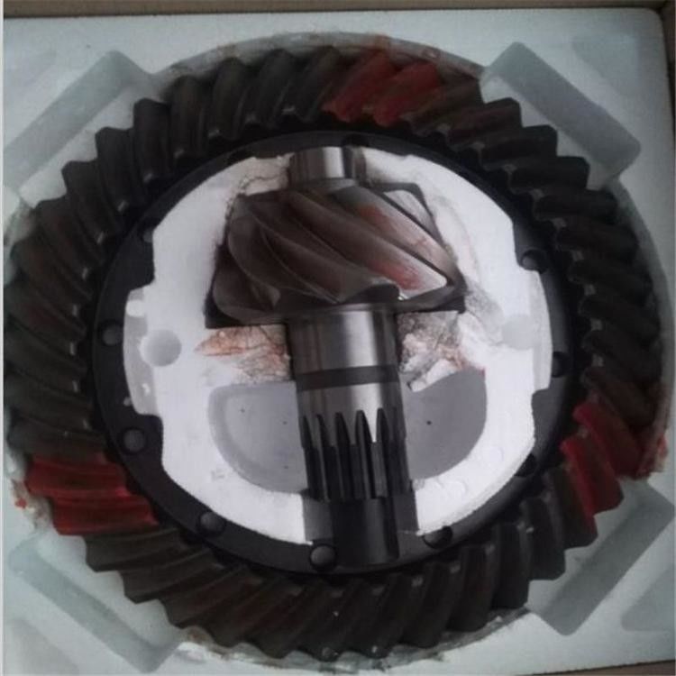 Standard Bus Spare Parts Passenger Car Parts Yutong Main Slave Moving Bevel Gear 2402-01248