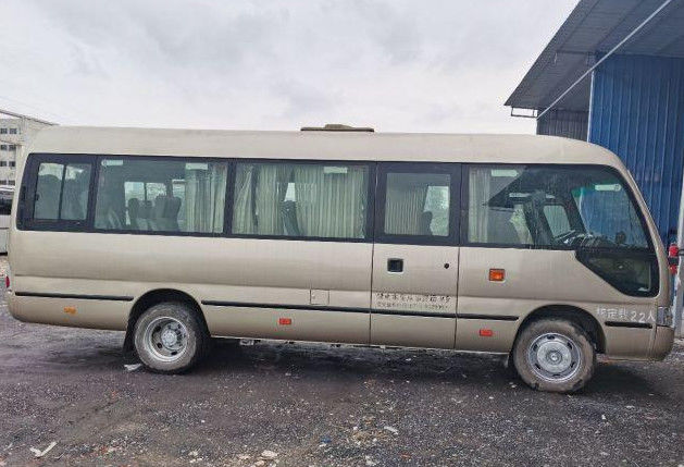 Used Commercial Bus With Luxury Coaster Bus 22 Seats 2640mm Height 4085mm Wheel Base