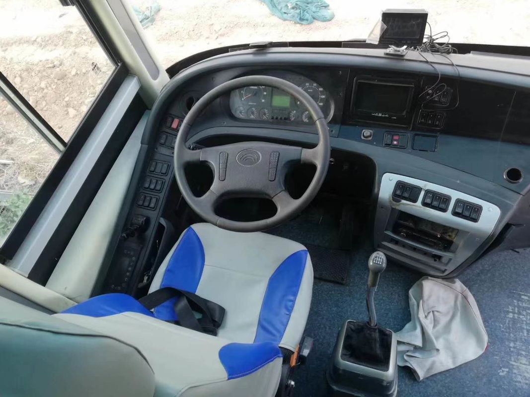 YC6L330-20 Second Hand Yutong Tourist Bus 2011 Year 55 Seats 6 Cylinder Engine ZK6127