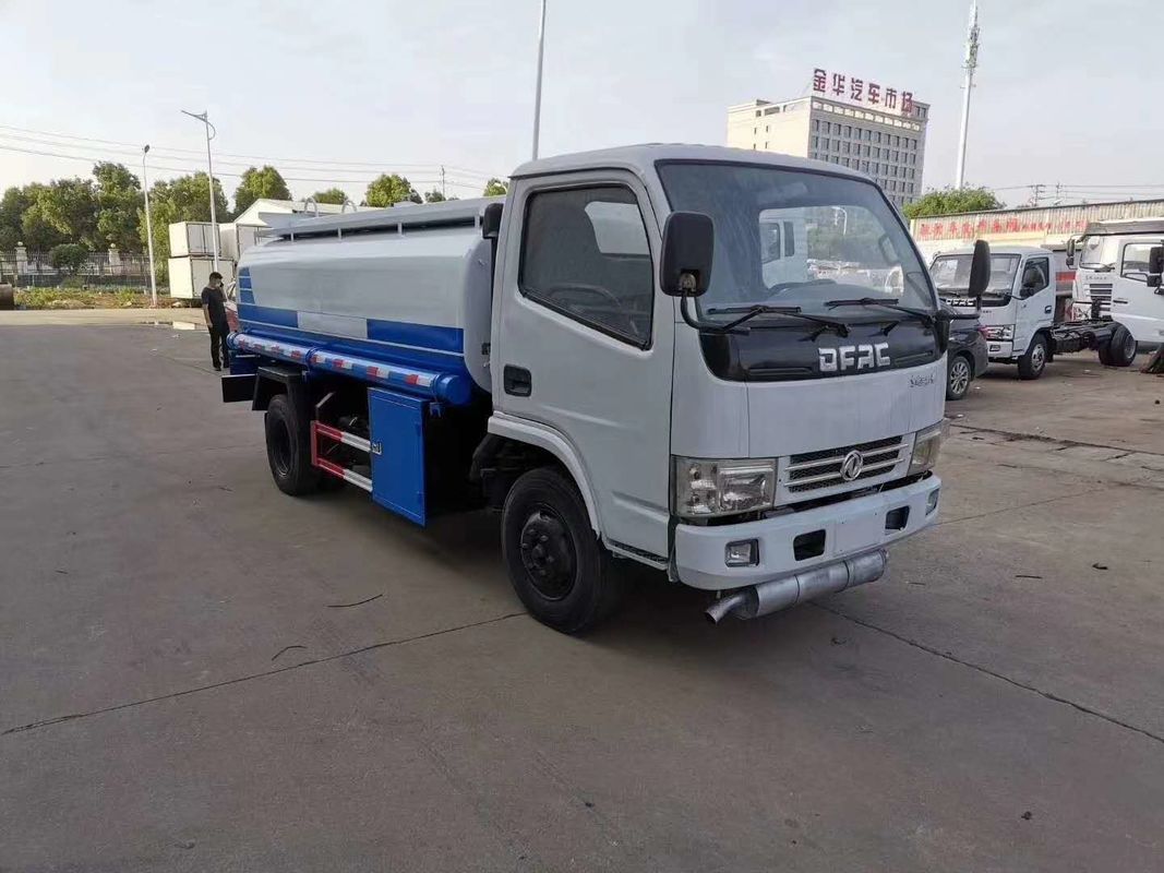 Light Duty 4X2 5000L Oil Fuel Tank Truck 5m3 Oil Refueling Truck ISO Certification