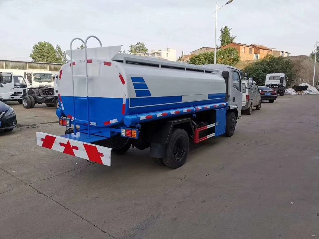 Light Duty 4X2 5000L Oil Fuel Tank Truck 5m3 Oil Refueling Truck ISO Certification