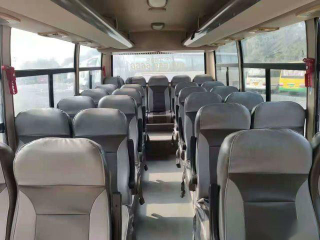 ISO Yutong ZK6752D 29 Seats LHD Used Passenger Bus Steel Chassis Single Doors