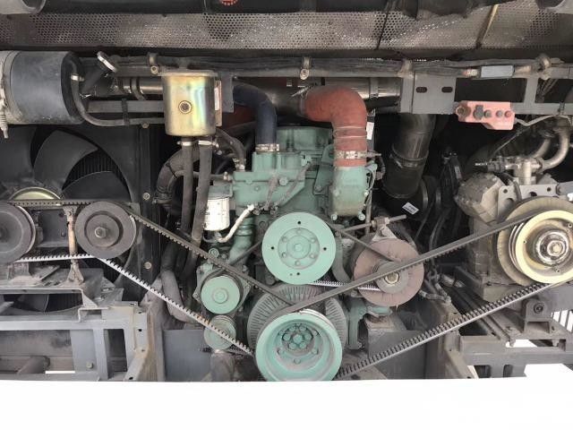 Low Kilometer Airbag Chassis Euro III Good Condition Double Doors Used Coach Bus Higer Brand Model KLQ6129 53 Seats
