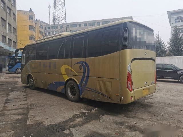 38 Seats Yuchai Rear Engine Six Cylinders 270hp Euro V Airbag Chassis Left Steering Kinglong XMQ6901 Used Tour Bus