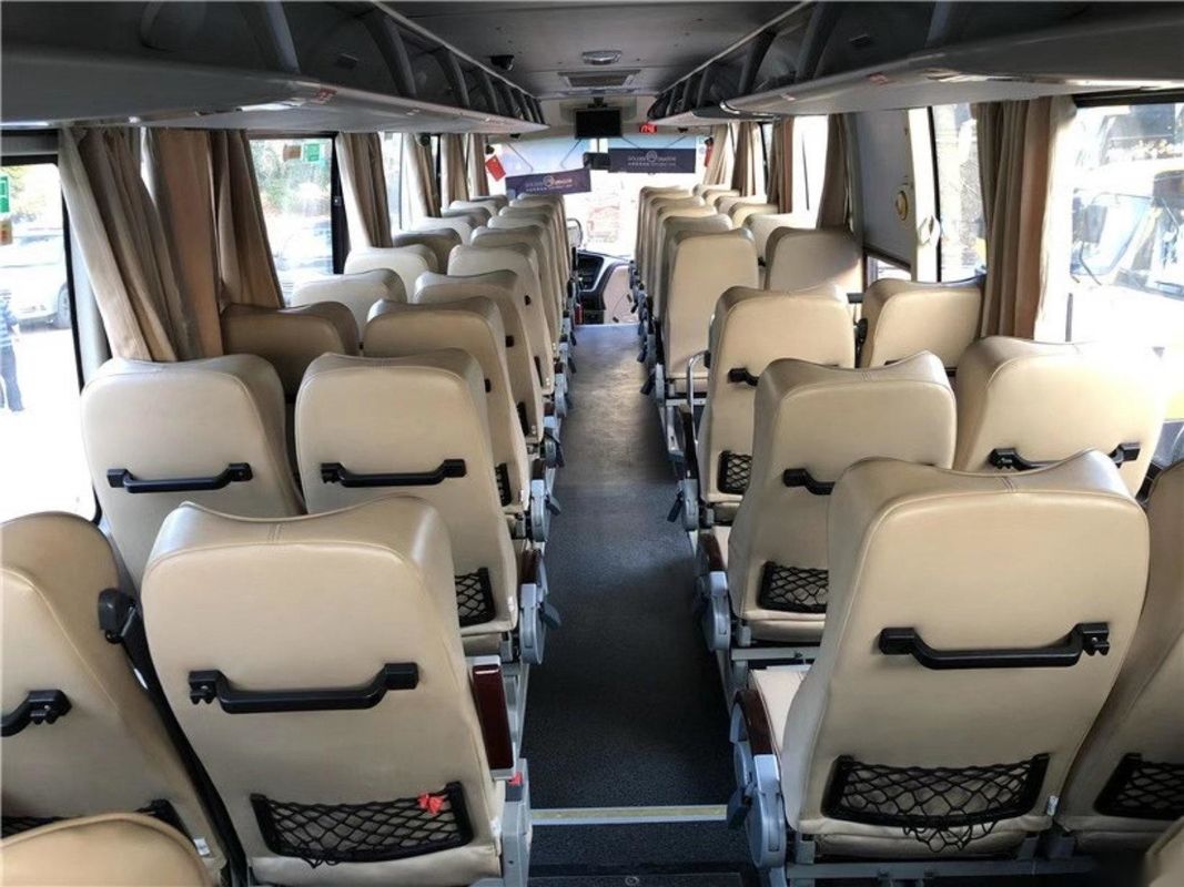 Yuchai Engine VIP Seats Used Coach Double Doors Airbag Chassis Passenger Bus Used Golden Dragon Bus XML6112 48 Seats