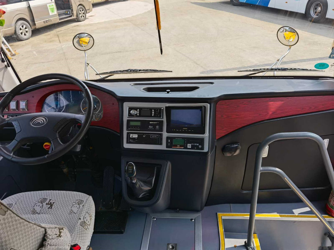 41 Seats 2014 Year Used Yutong Buses ZK6729D Diesel Engine Used School Bus LHD Driver Steering No Accident