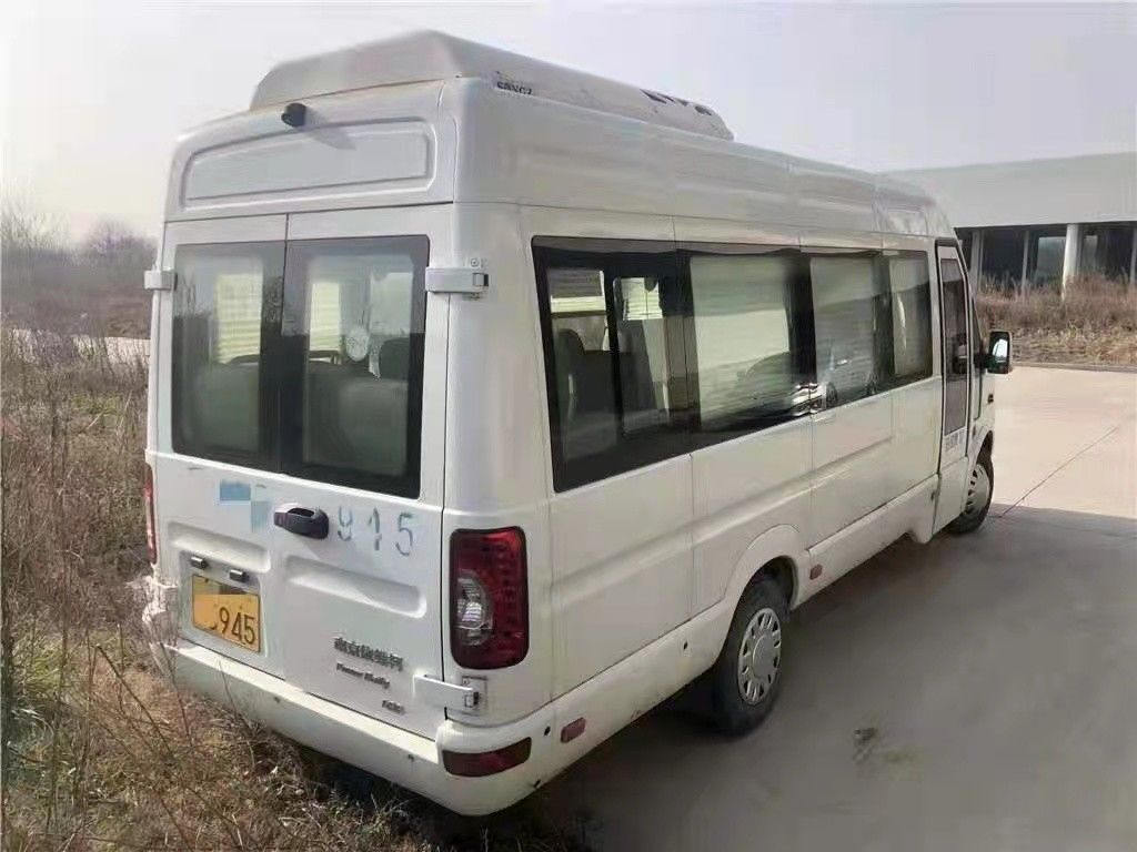 White Iveco Brand Used And New Minibus 15 Seats 129Hp Diesel 2016-2017 Year