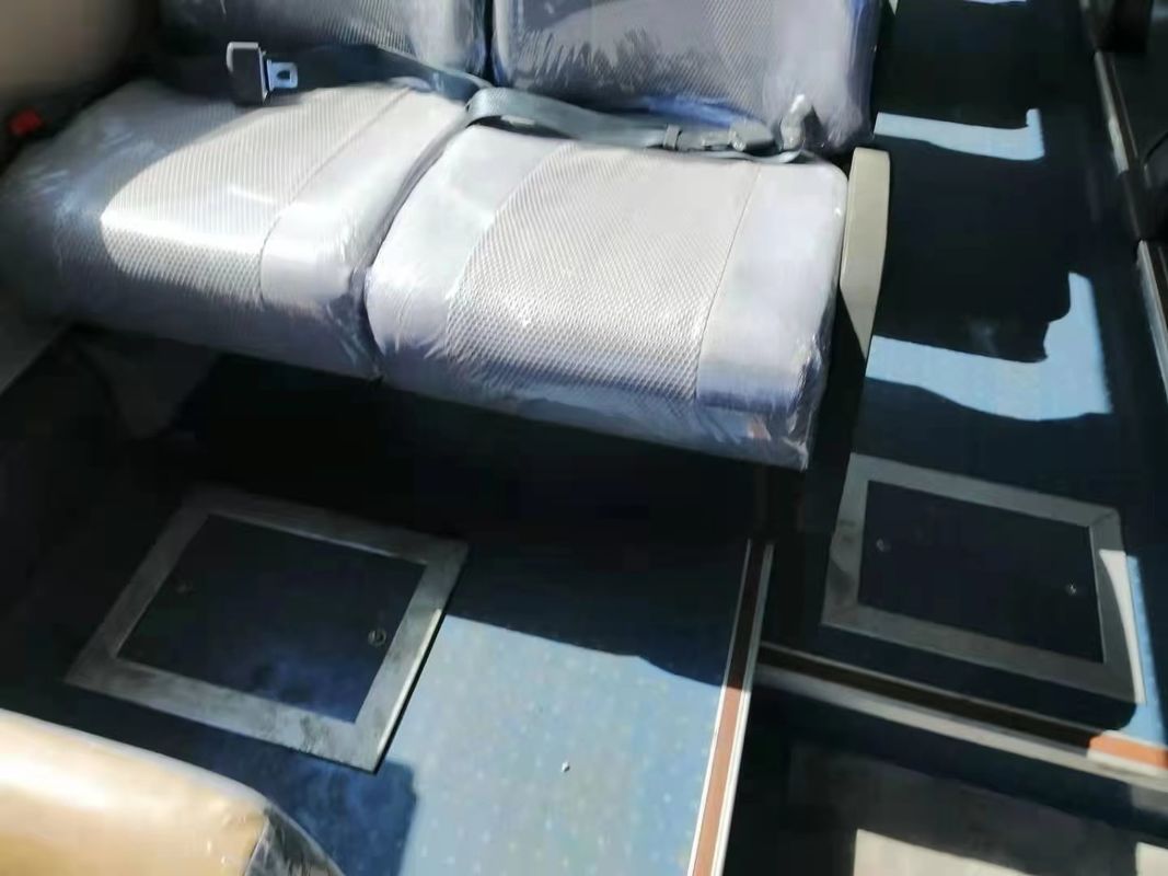 Yutong ZK6117 55 Seats New Bus Steel Chassis Rear Diesel Engine Bus Euro III