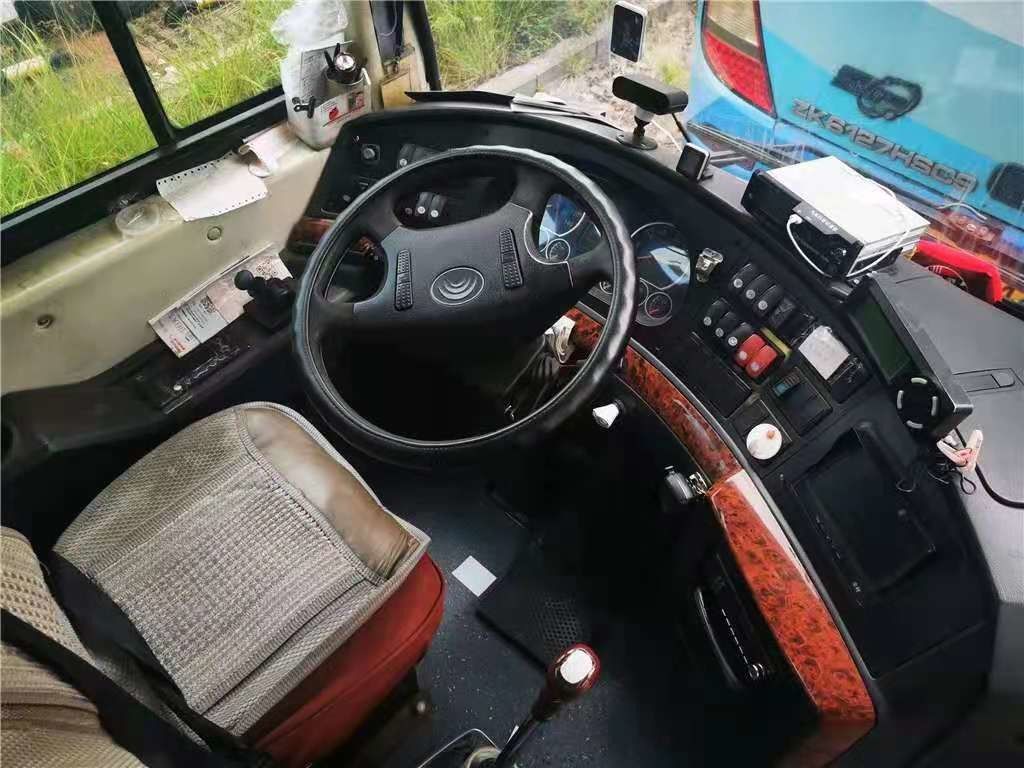 Used Yutong Bus ZK6122 49 Seats WP.10 Rear Engine 336kw Airbag Chassis Used Coach Bus