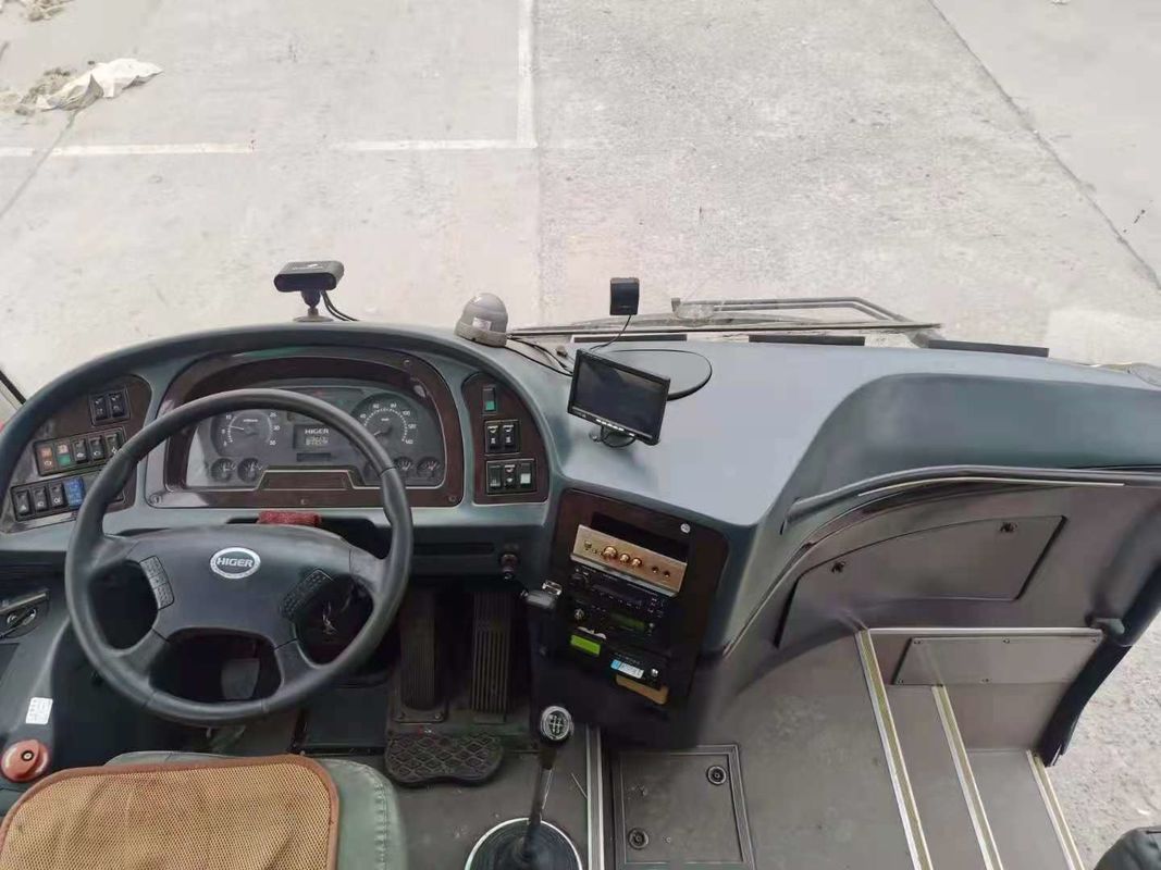 Used Higer Bus KLQ6808 35 Seats Yuchai Rear Engine 140kw Used Coach Bus Steel Chassis Low Kilometer