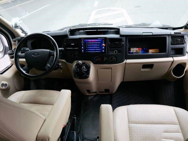 China Brand Commercial Passenger Van 7-Seater Lhd New Energy Vehicle Electric Used Mini Bus Diesel Engine