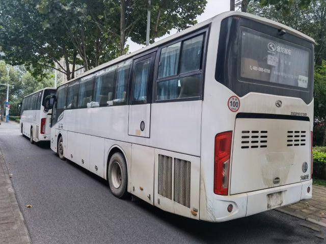 Used Kinglong Bus Low Kilometer Used Coach Bus For Africa 50 Seats Single Door Model XMQ6112