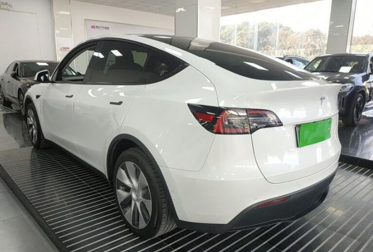 Electric Car With Low Speed Electric Car Equipped With 72V 3.5KW Motor