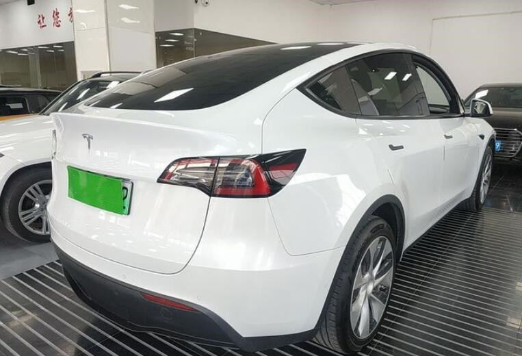 Electric Car With Low Speed Electric Car Equipped With 72V 3.5KW Motor