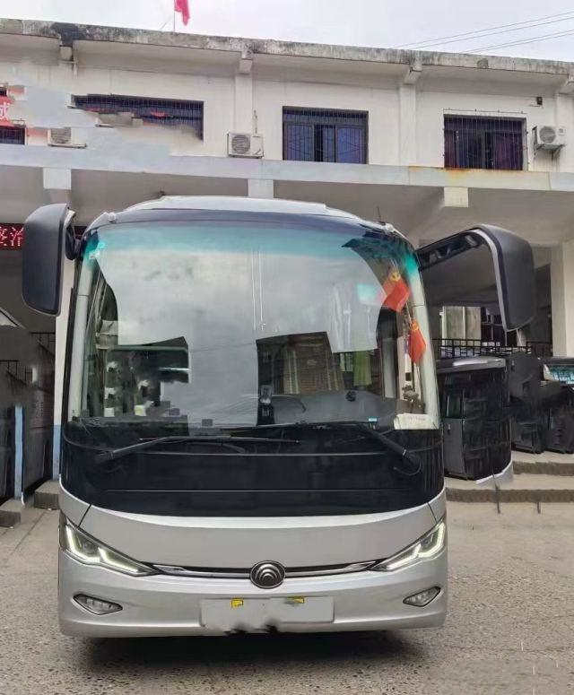 Yutong Used Bus ZK6907 Coach Bus Luxury Of 2021 39 Seats Yutong Bus Prices Diesel Airbag Chassis