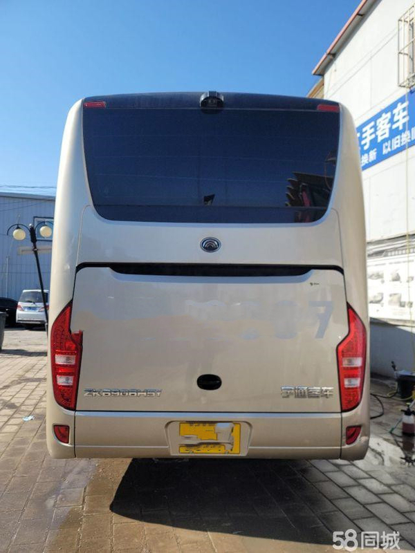 Bus Youtong Zk6908 Bus Passenger Counter 38 Seats Tourist Bus Coach Yuchai 270kw Engine