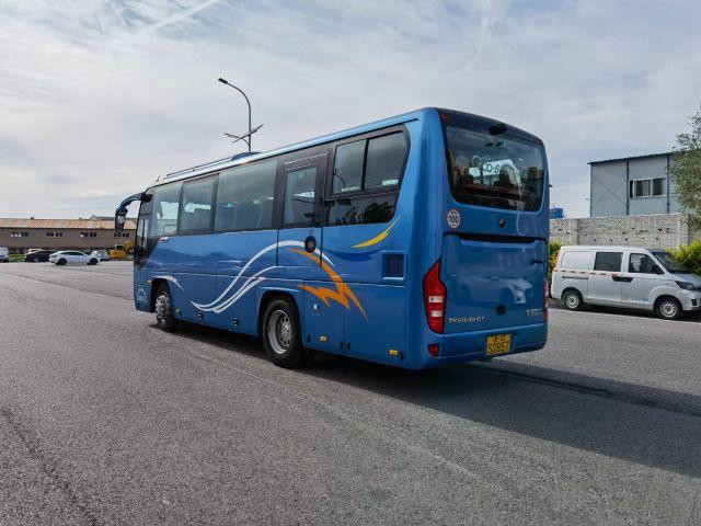 Small Coach Bus Used Yutong Bus Second Hand 39 Seats Yuchai Engine Airbag Chassis