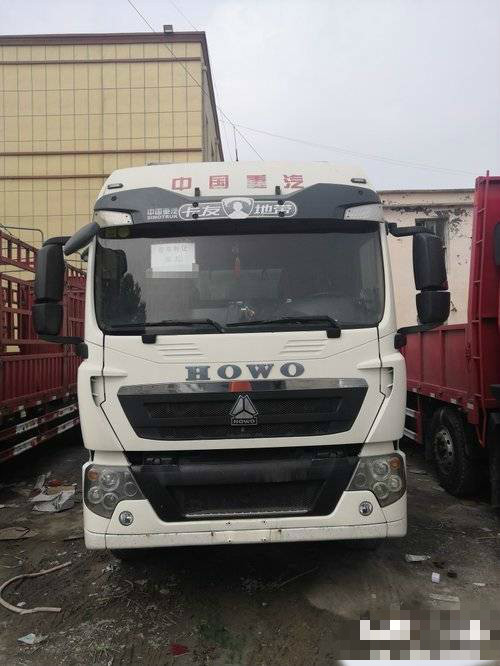 Howo Cargo Used Dump Truck 6*2 Warehouse Grid Type 420hp LHD