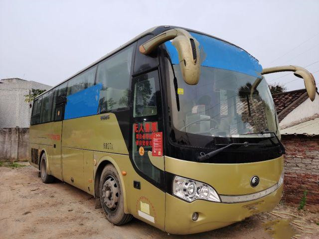 Used Urban Buses Tourism Used Diesel LHD Sightseeing Buses 41 Seats Yuchai EURO III Coach Buses
