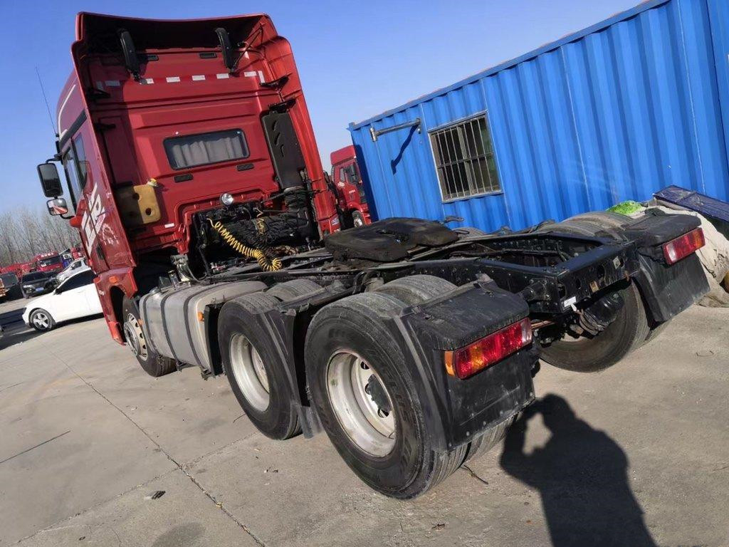 FAW JH6 Used Tractor Truck 6*4 430hp Diesel Weichai Engine 11.596L Manual LHD